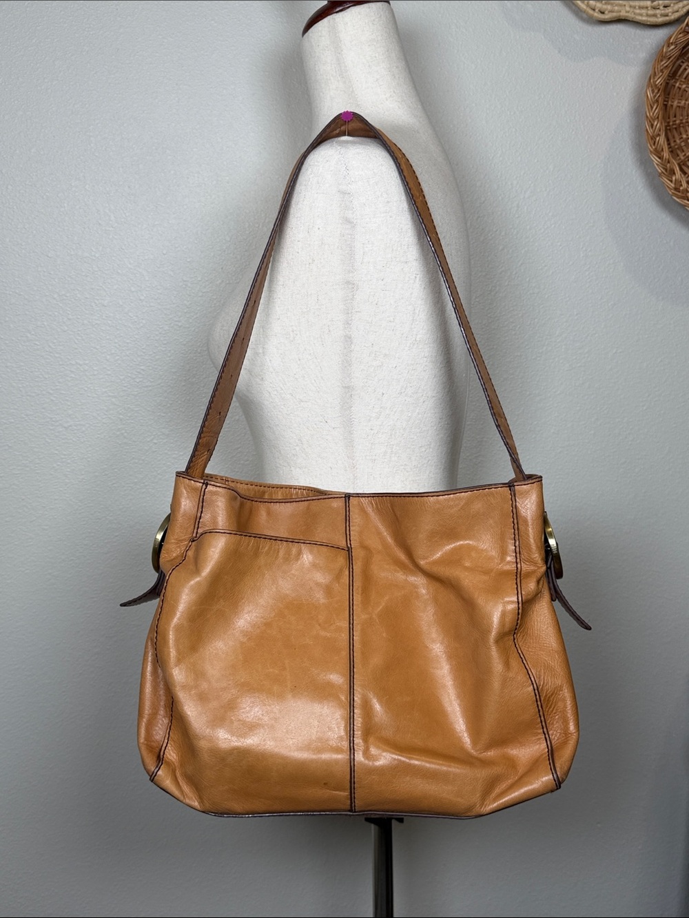 HOBO Render Shoulder Bag Leather Camel Tan Brown Purse Tote Floral Interior